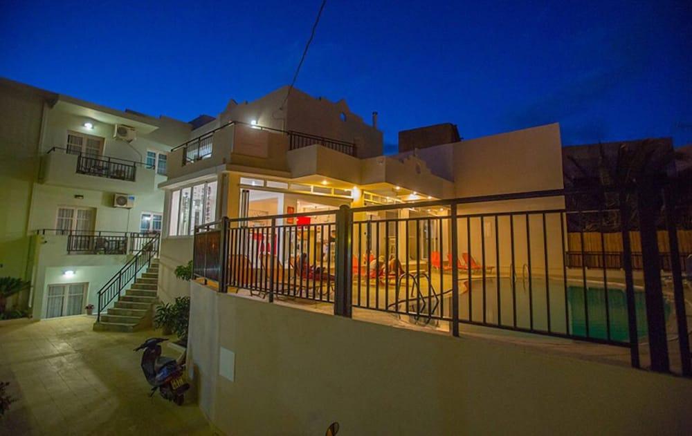 Malia Central Apartments المظهر الخارجي الصورة